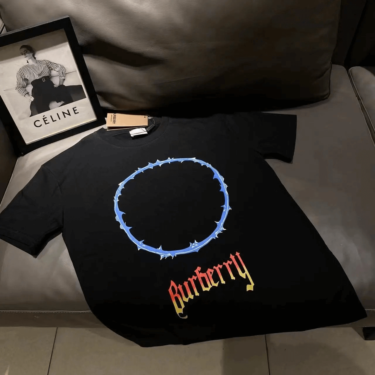 Burberry Thorn Circle T-Shirt Black T-Shirts