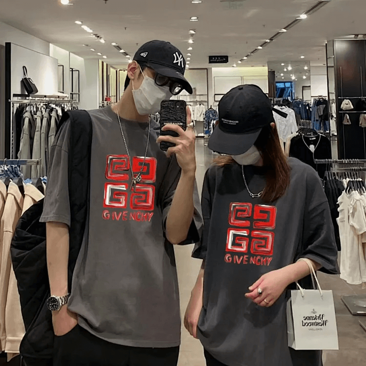GIVENCHY Logo T-Shirt Grey T-Shirts