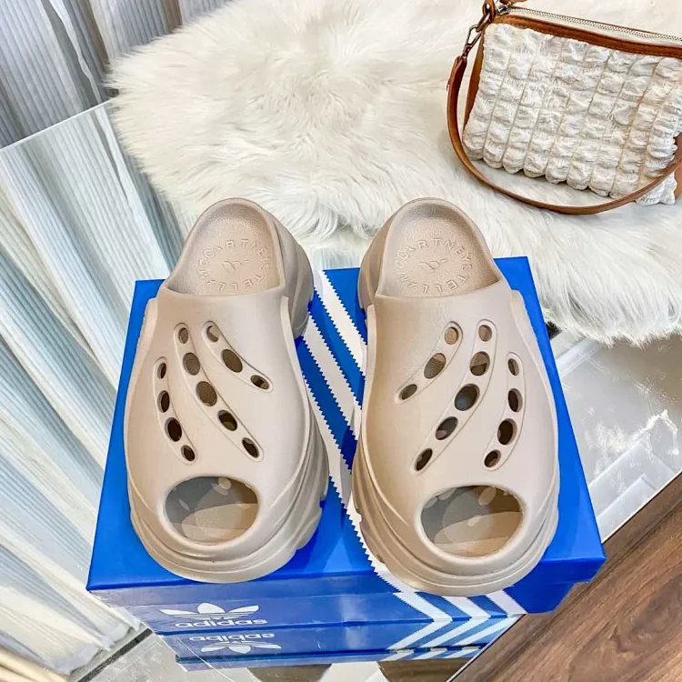 Adidas Adidas x Courrèges Slide Sandals Beige Shoes