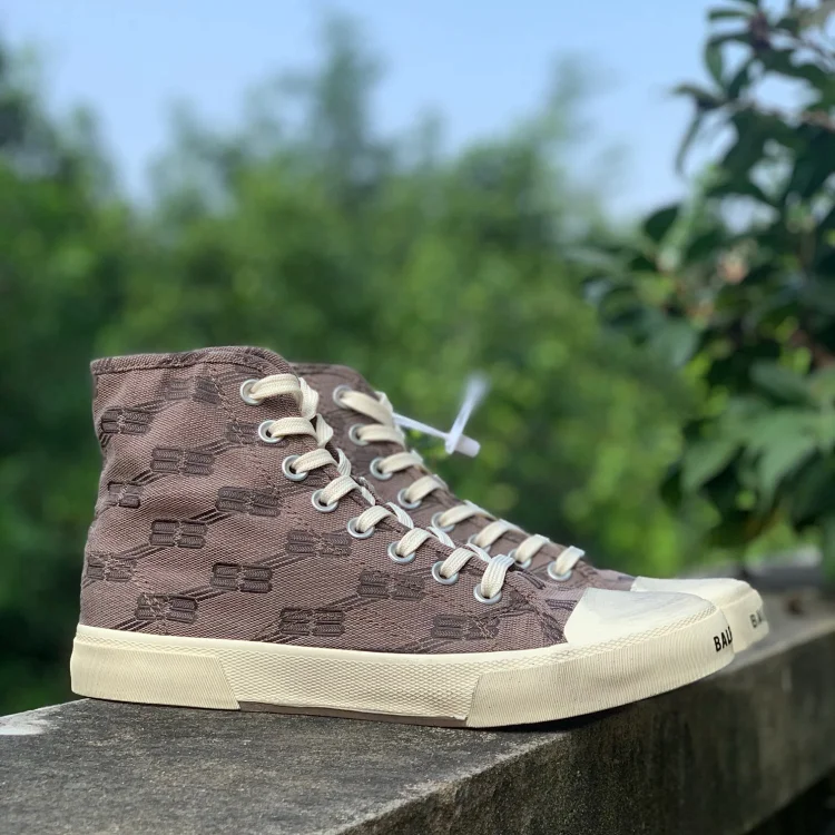 Balenciaga  High-top Sneakers Brown Shoes