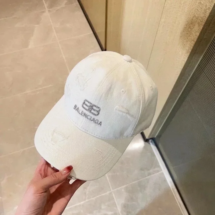 Balenciaga Cap White Mise