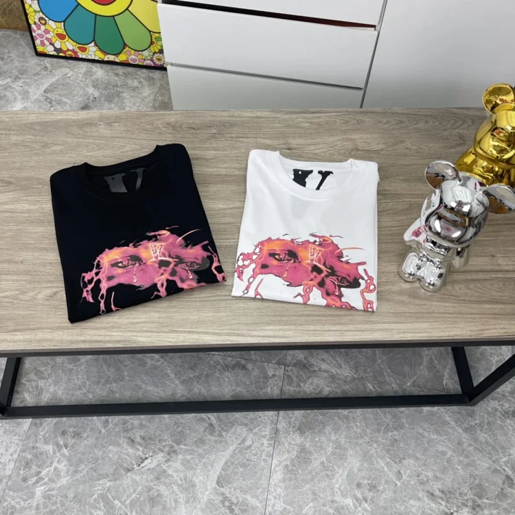 VLONE high quality lightning big V T-shirt
