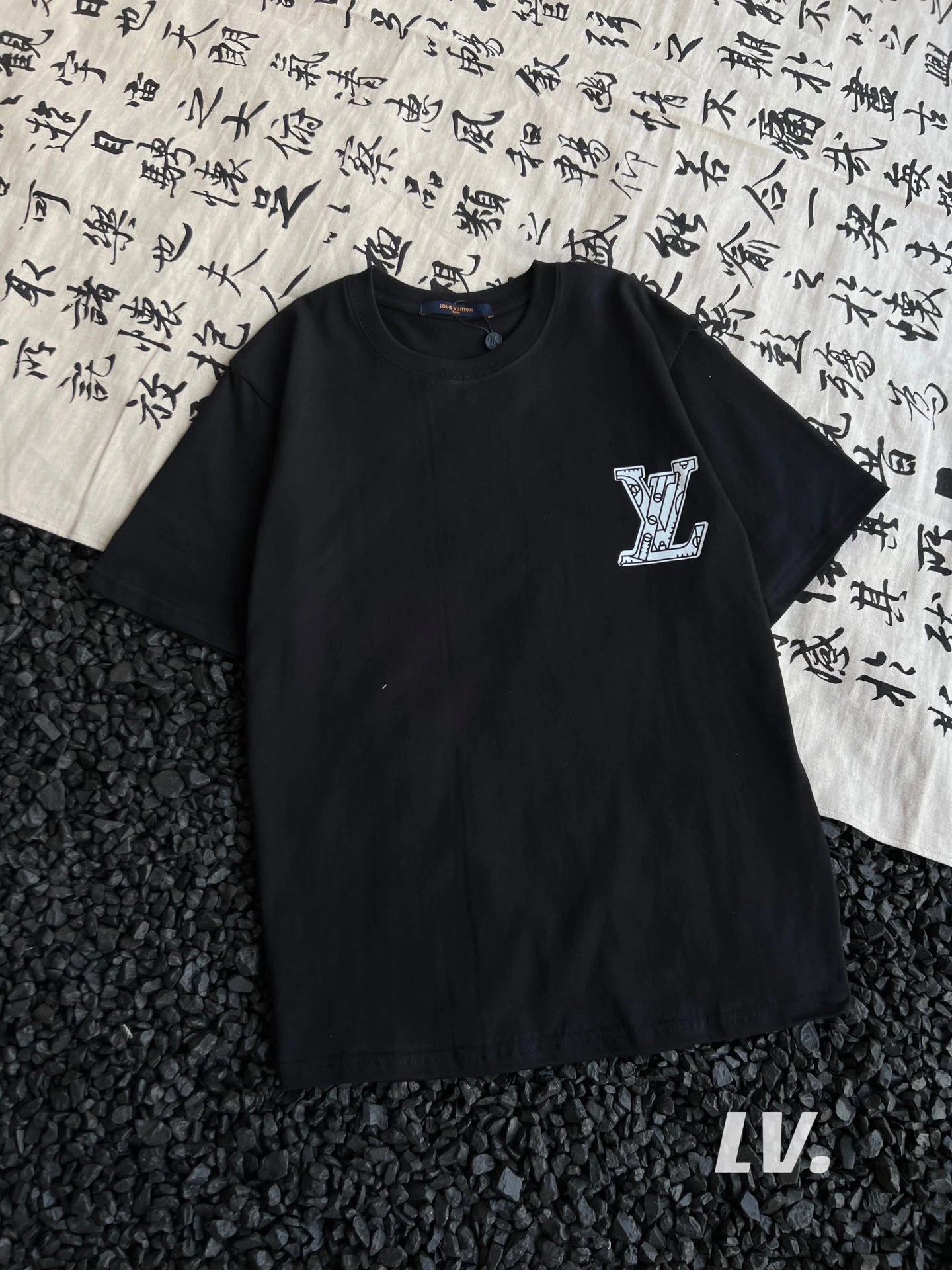 Louis Vuitton Graphic Logo T-Shirt Black