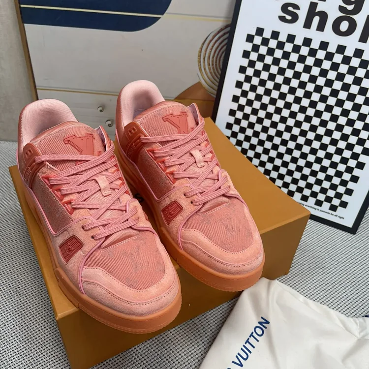 Louis Vuitton LV Sneaker Pink Shoes