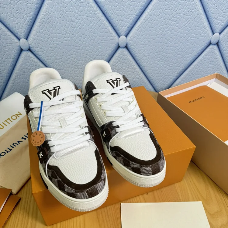 Louis Vuitton LV Sneakers White, Shoes