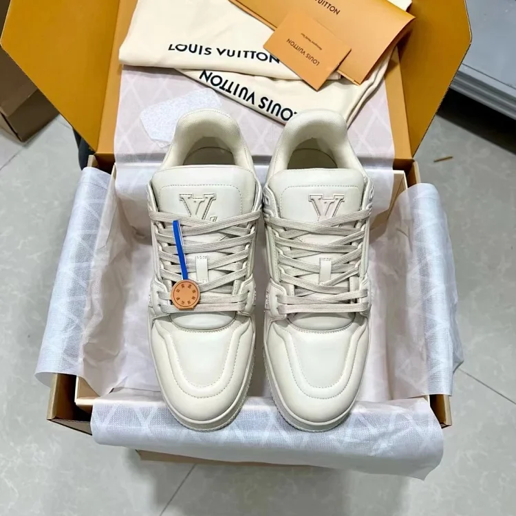 Louis Vuitton Sneakers White Shoes
