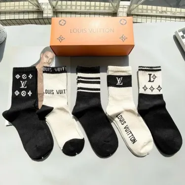 Louis Vuitton Socks Black & White Mise