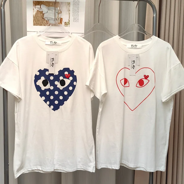 White Play heart-print Crew Neck T-shirt with red outline heart design