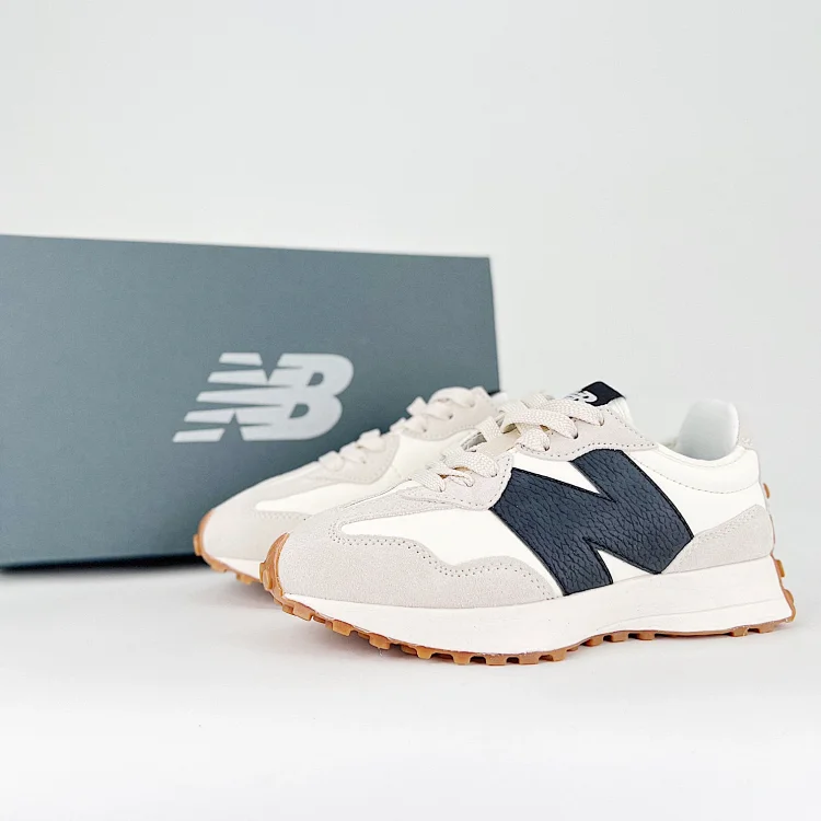 New Balance Retro Sneakers Beige and Dark Blue Shoes