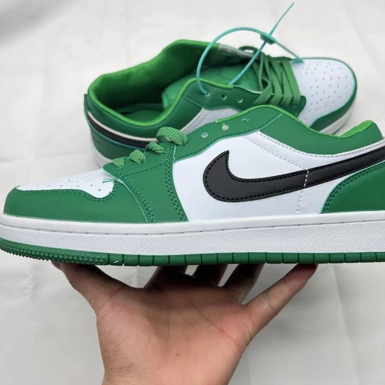 Nike Air Jordan 1 Low Green Toe - Shoes