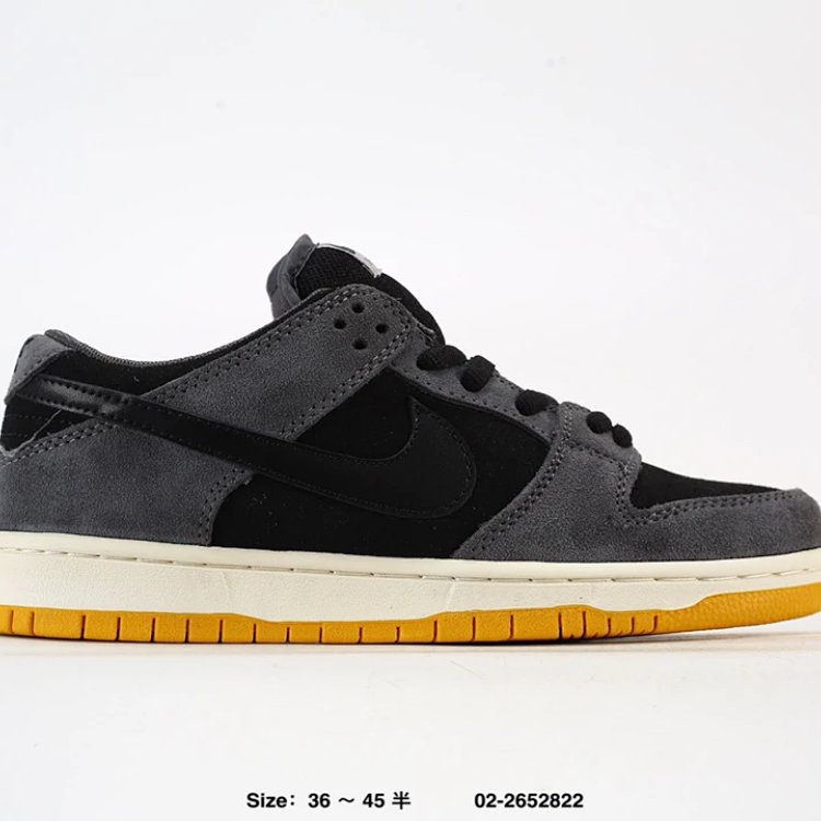 Nike Dunk Low - Grey/Black Shoes
