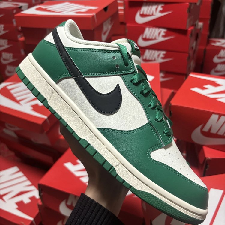 Nike Dunk Low Green White Shoes