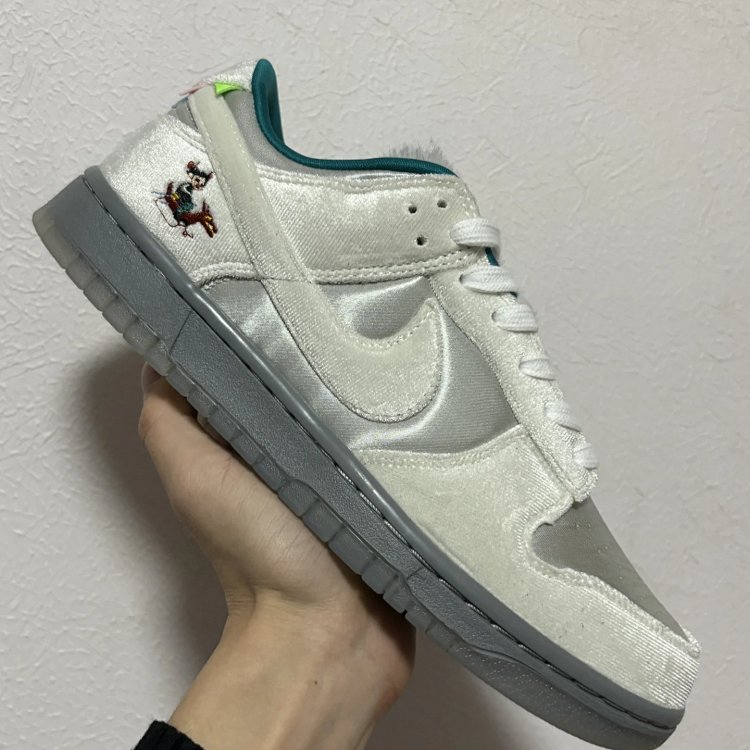 Nike Dunk Low Sneakers White Shoes
