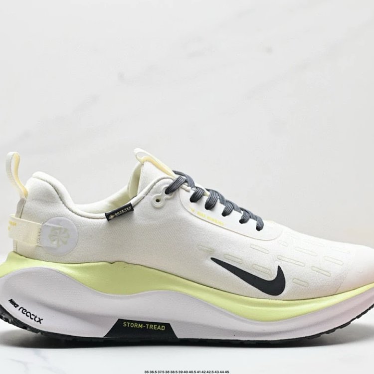 Nike React Infinity Run - White - Shoes