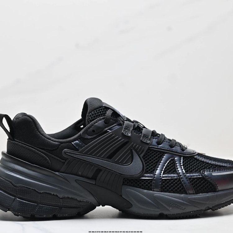 Nike Sneaker Black Shoes
