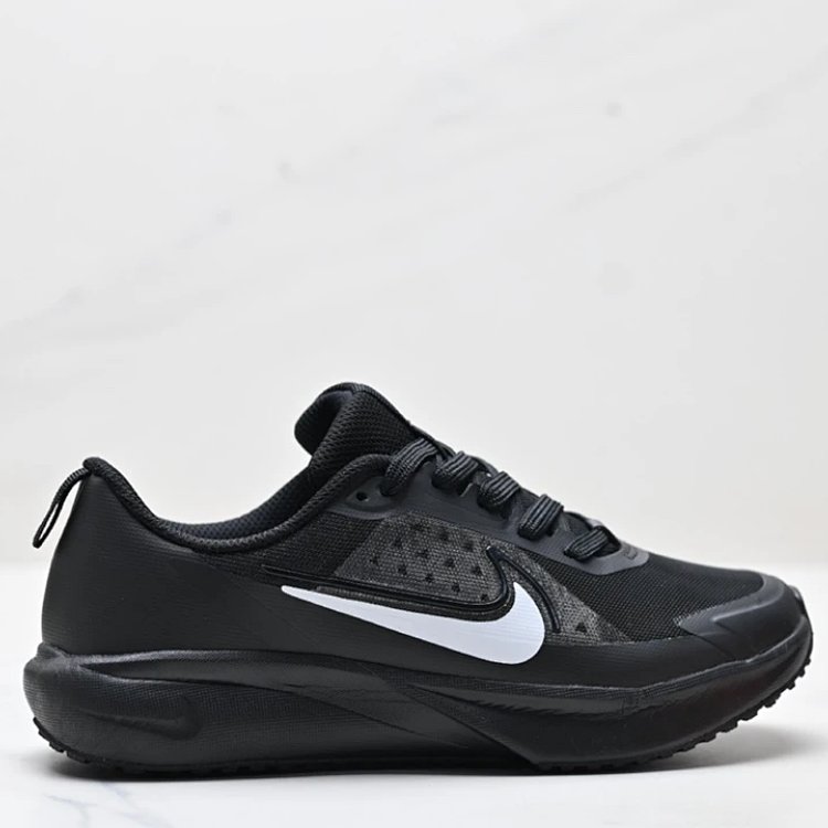 Nike Unknown Black Shoes