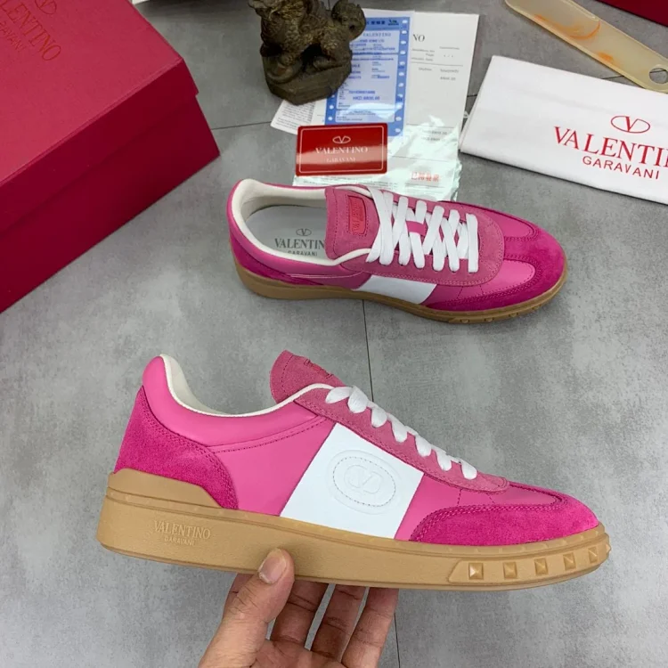 Valentino Garavani Sneakers Pink Shoes