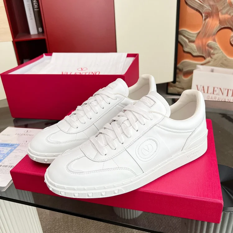 Valentino Low-top Sneakers White Shoes
