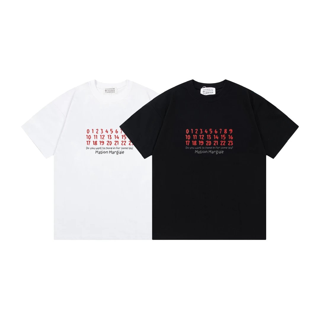 Maison Margiela Men's and Women's Red Embroidery MM 10 Calendar Logo Print Short Sleeve Tee